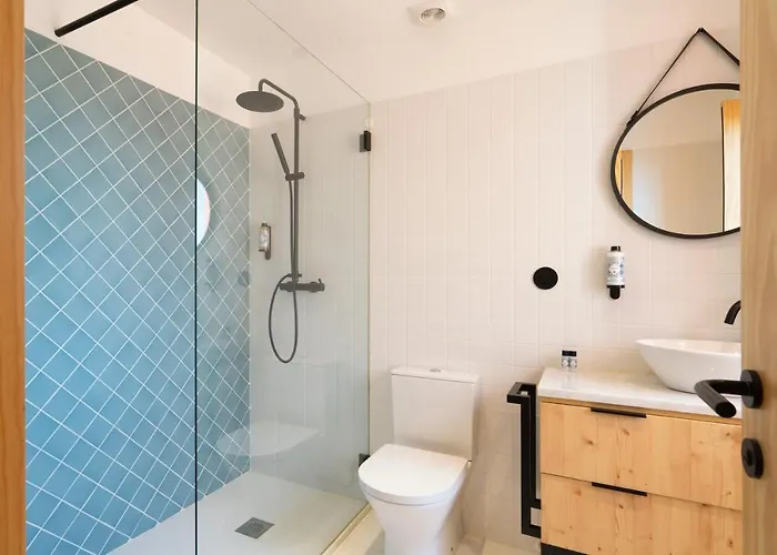 Luxurious Bright Flats - Ace Location * Oporto