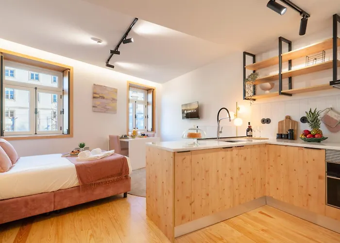 Luxurious Bright Flats - Ace Location