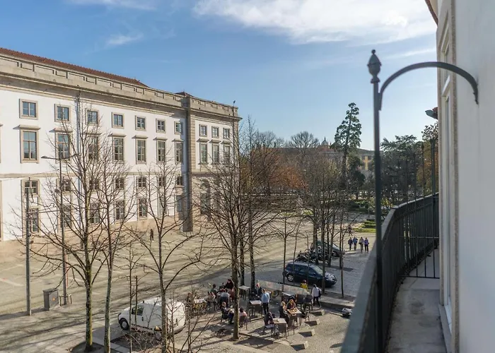 Апартаменты Luxurious Bright Flats - Ace Location *