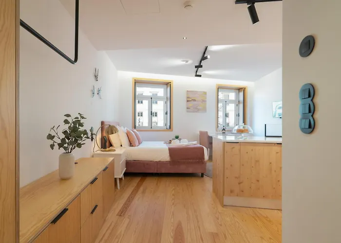 Апартаменты Luxurious Bright Flats - Ace Location