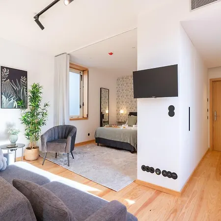 Luxurious Bright Flats - Ace Location Porto