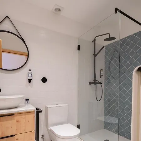 Luxurious Bright Flats - Ace Location Oporto