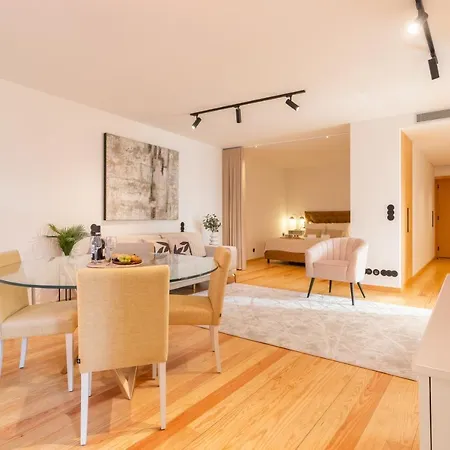 Luxurious Bright Flats - Ace Location Διαμέρισμα *