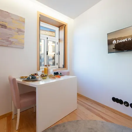 Διαμέρισμα Luxurious Bright Flats - Ace Location *