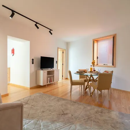 Apartamento Luxurious Bright Flats - Ace Location Oporto
