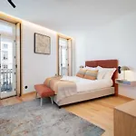 Luxurious Bright Flats - Ace Location 아파트 포르투