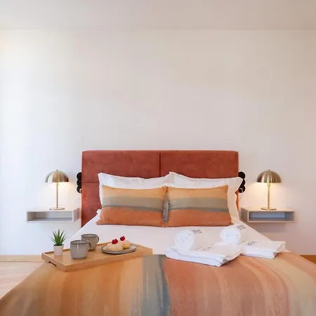 Apartment Luxurious Bright Flats - Ace Location