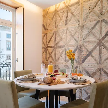 Luxurious Bright Flats - Ace Location Apartment