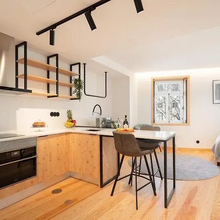 Luxurious Bright Flats - Ace Location Porto