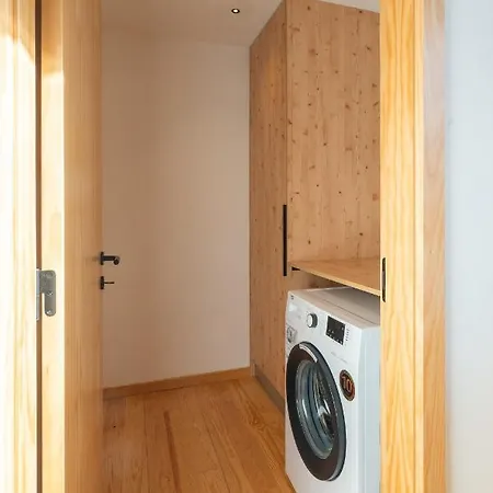 Luxurious Bright Flats - Ace Location * Porto