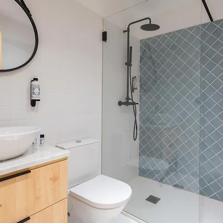 Luxurious Bright Flats - Ace Location Apartment *