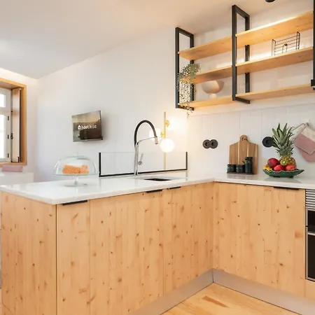 Luxurious Bright Flats - Ace Location Porto