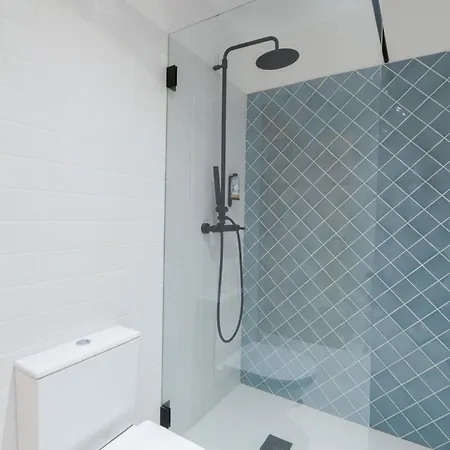 Luxurious Bright Flats - Ace Location